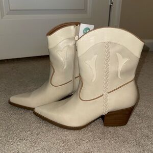 NWT Ivory Ankle Cowboy Boots